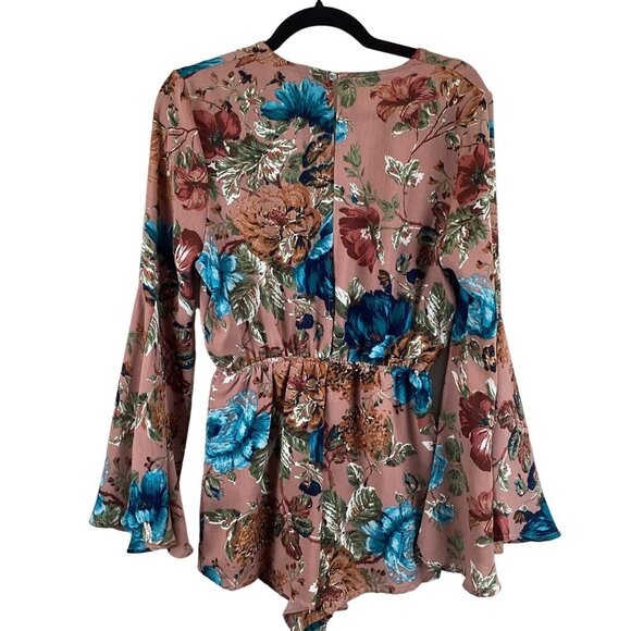 She + Sky NWT‎ Floral Bell Sleeve Romper Size Small Pink & Blue - Picture 7 of 9